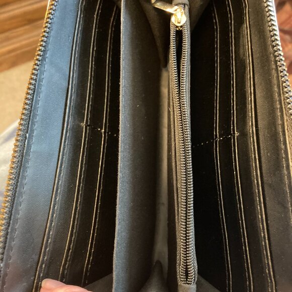 Disney Classic Unisex Continental Wallet with Zipper - Picture 11 of 11